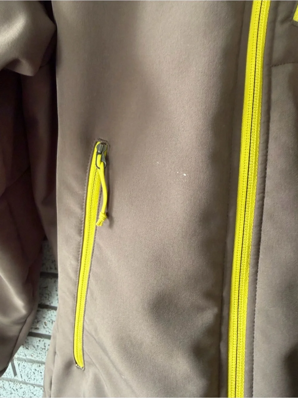 The North Face Apex Bionic Softshell Jacket Brown Yellow Size Medium